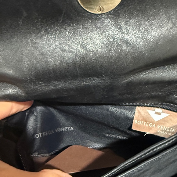 Bottega Veneta Vintage Nappa Intrecciato Shoulder Bag - Picture 6 of 10